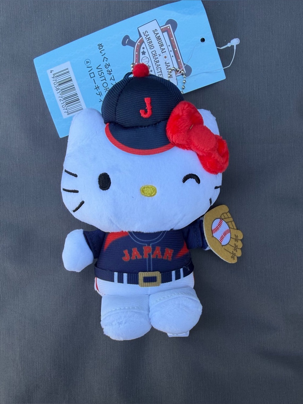 Sanrio X  Samurai Japan Hello Kitty with baseball outfits plush/keychain